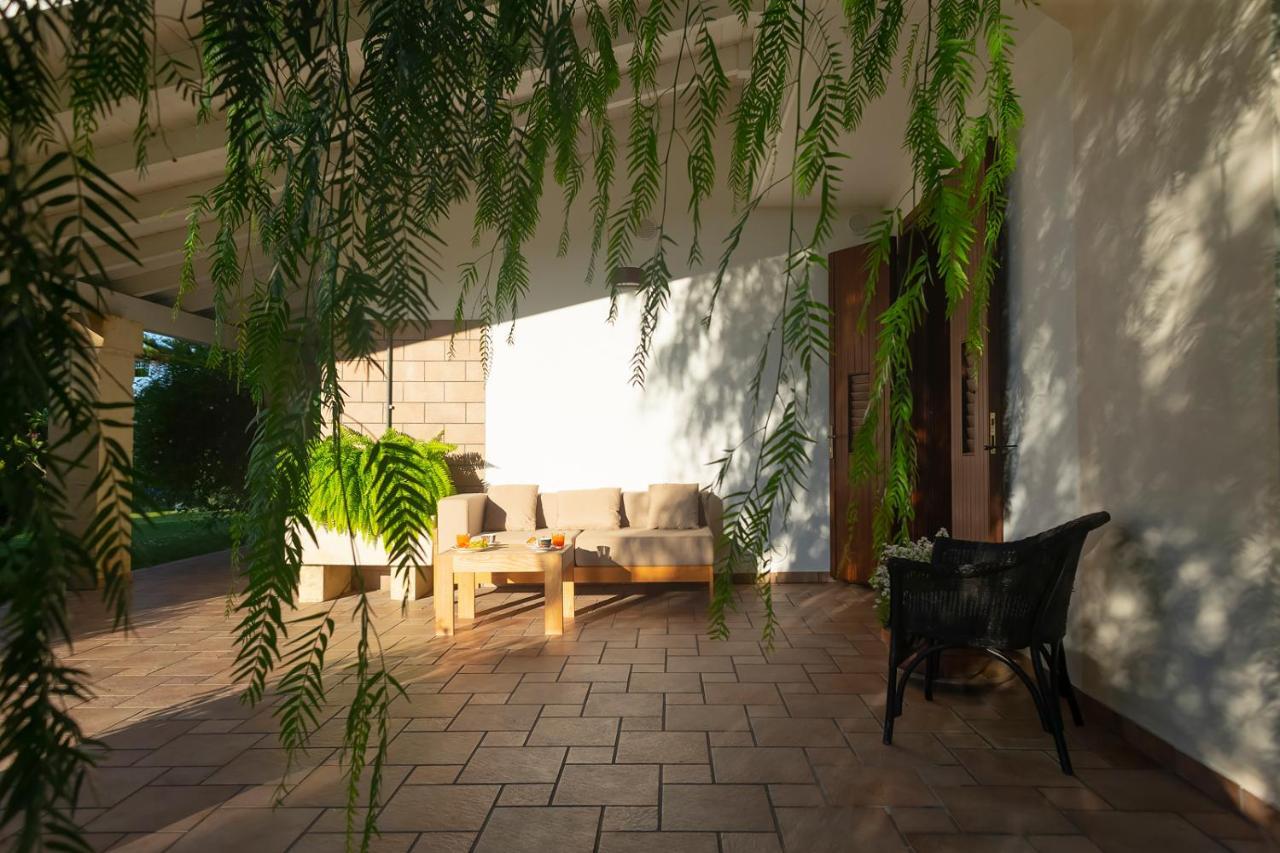 Vila Olive Garden House Borgagne Exteriér fotografie